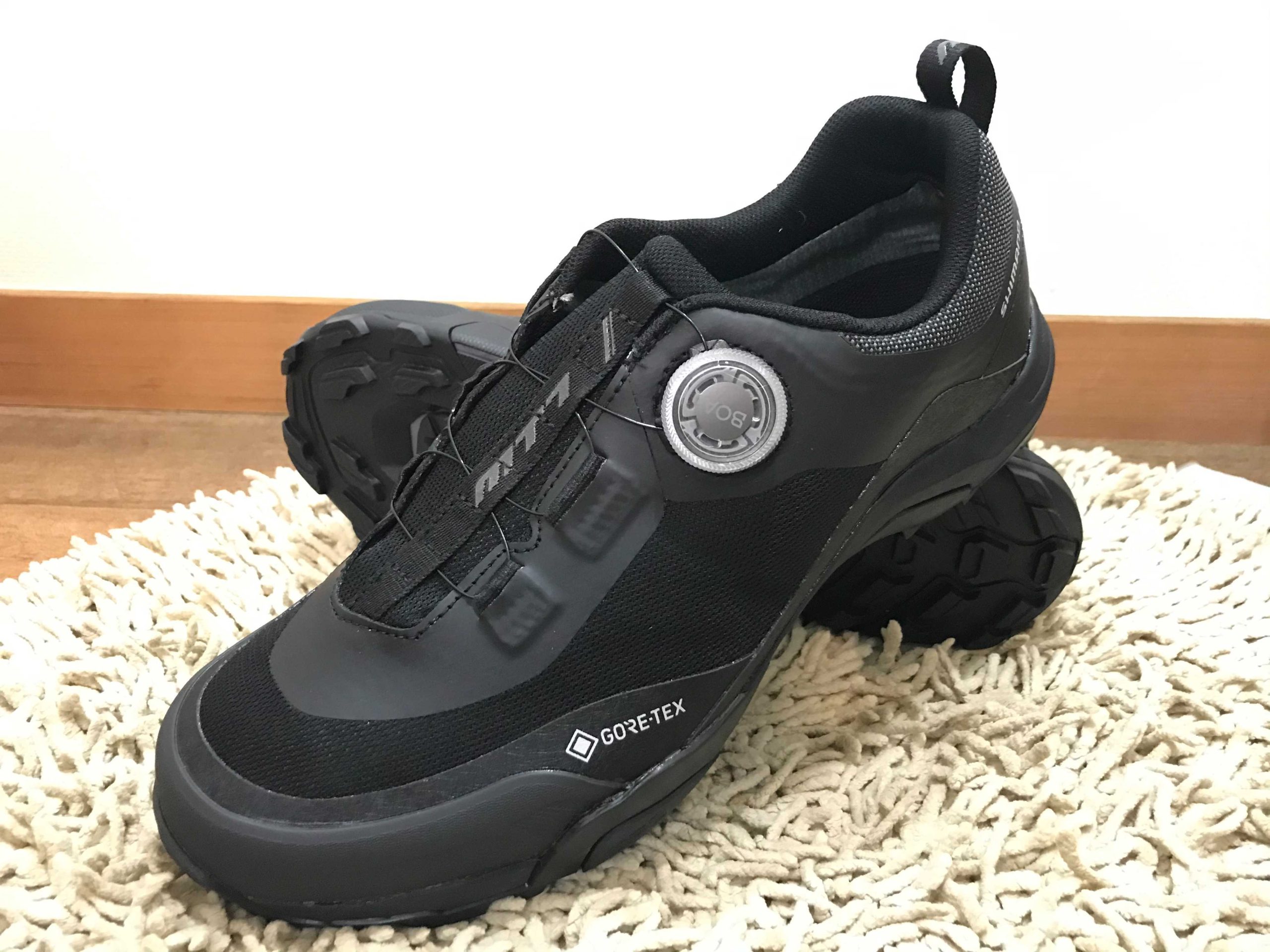 歩行性とグリップを備えたソールのシマノMT7＆MT7″G
