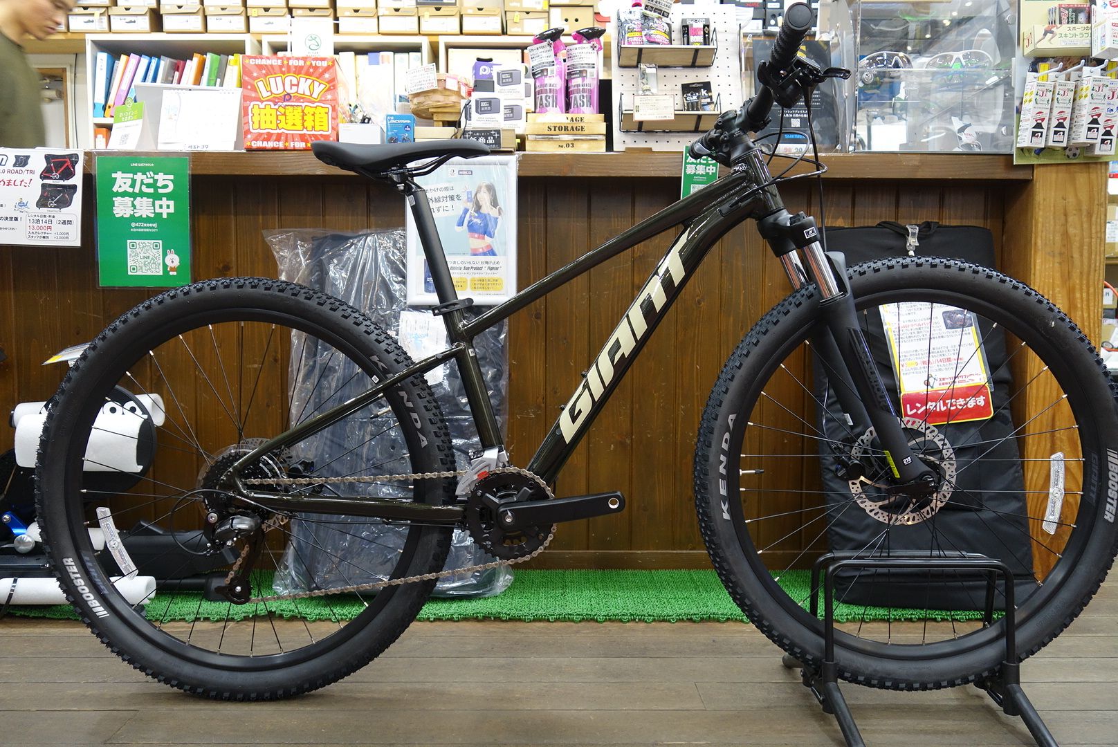 大特価！早い者勝ち！送料込み！GIANT TALON2 マウンテンバイク 大特価！早い者勝ちGIANT TALON2 マウンテンバイク シルバー/ブラック